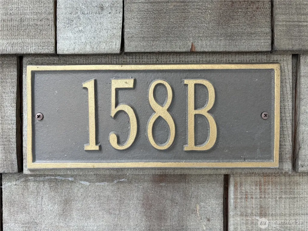 158 15th Seattle WA 98122