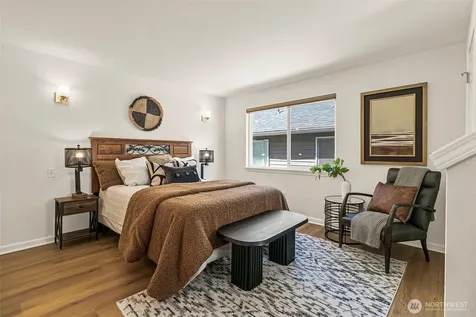 158 15th Seattle WA 98122