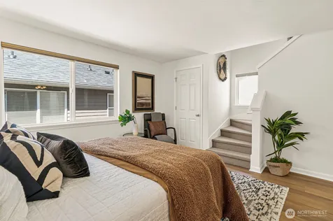 158 15th Avenue Seattle WA 98122