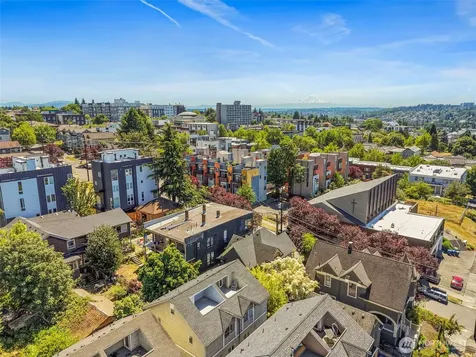 158 15th Seattle WA 98122