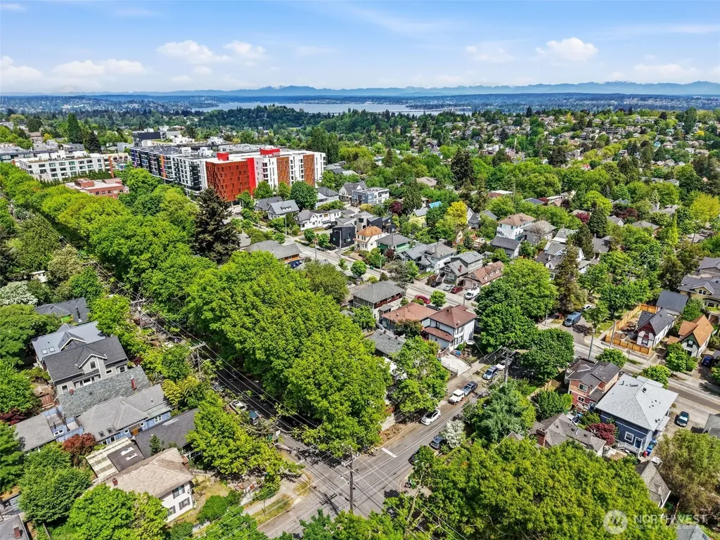 902 22nd Avenue Seattle WA 98122