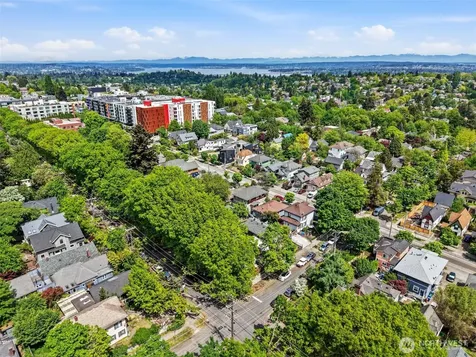 902 22nd Avenue Seattle WA 98122