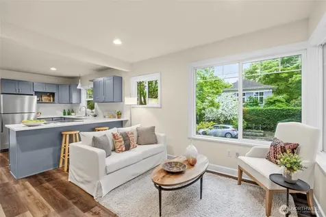 902 22nd Avenue Seattle WA 98122
