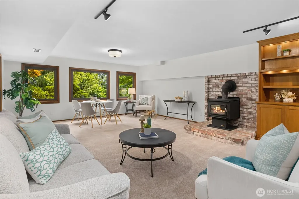 25803 SE 157th Street Issaquah WA 98027