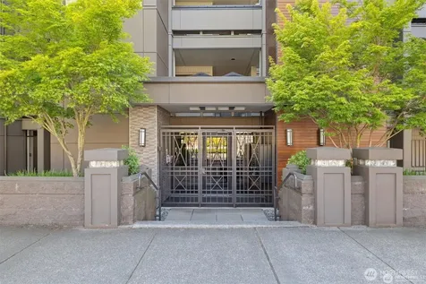 827 Lake Street S Kirkland WA 98033
