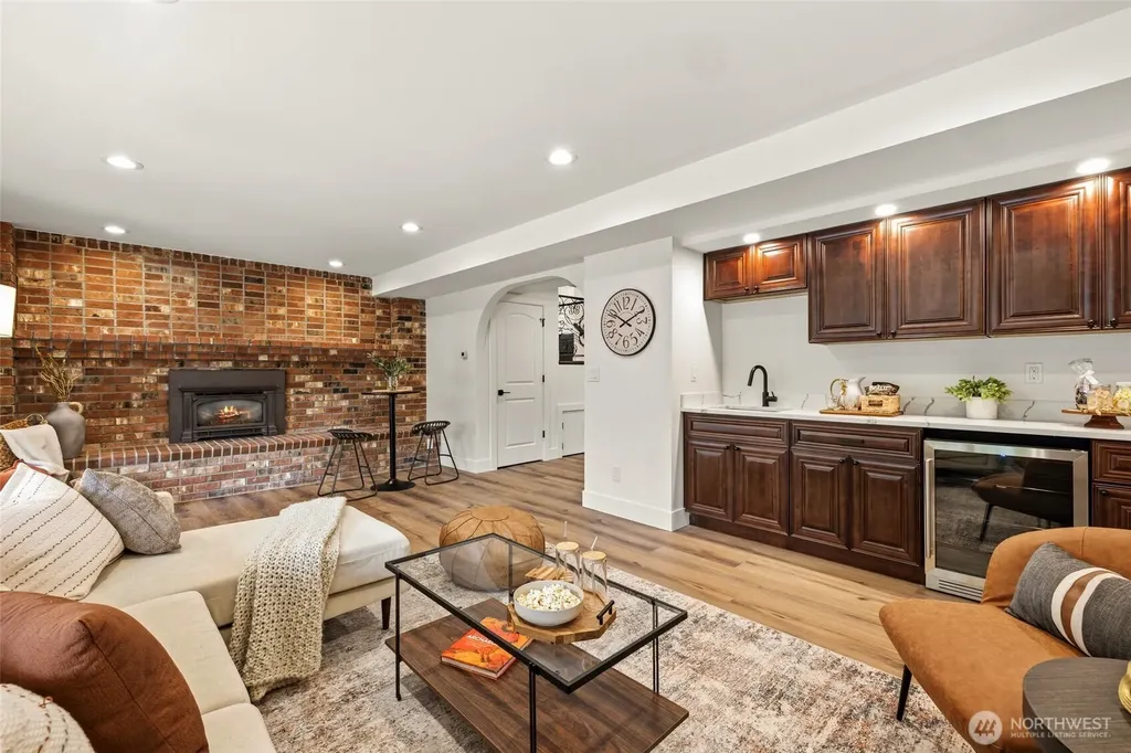315 241st Street SW Bothell WA 98021