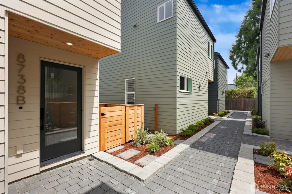 8738 13th Avenue NW Seattle WA 98117