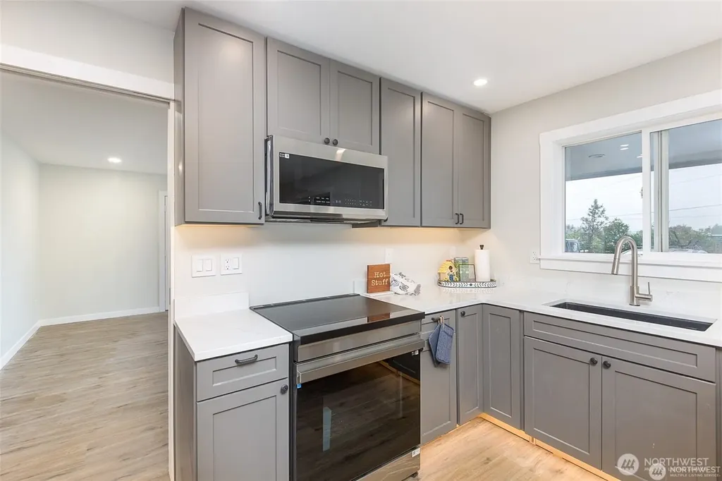 11 Stone Road Sequim WA 98382