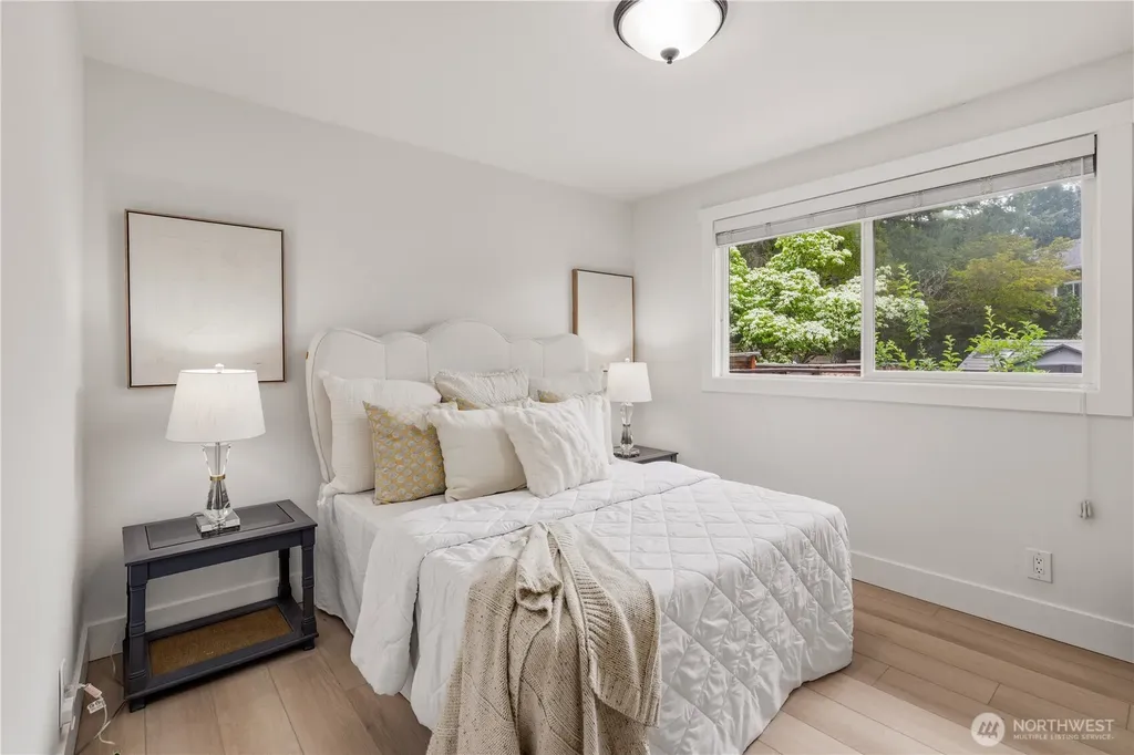 13103 SE 47th Street Bellevue WA 98006