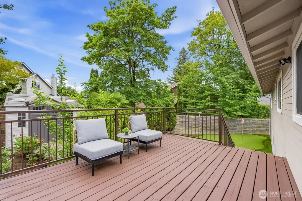 13103 SE 47th Street Bellevue WA 98006