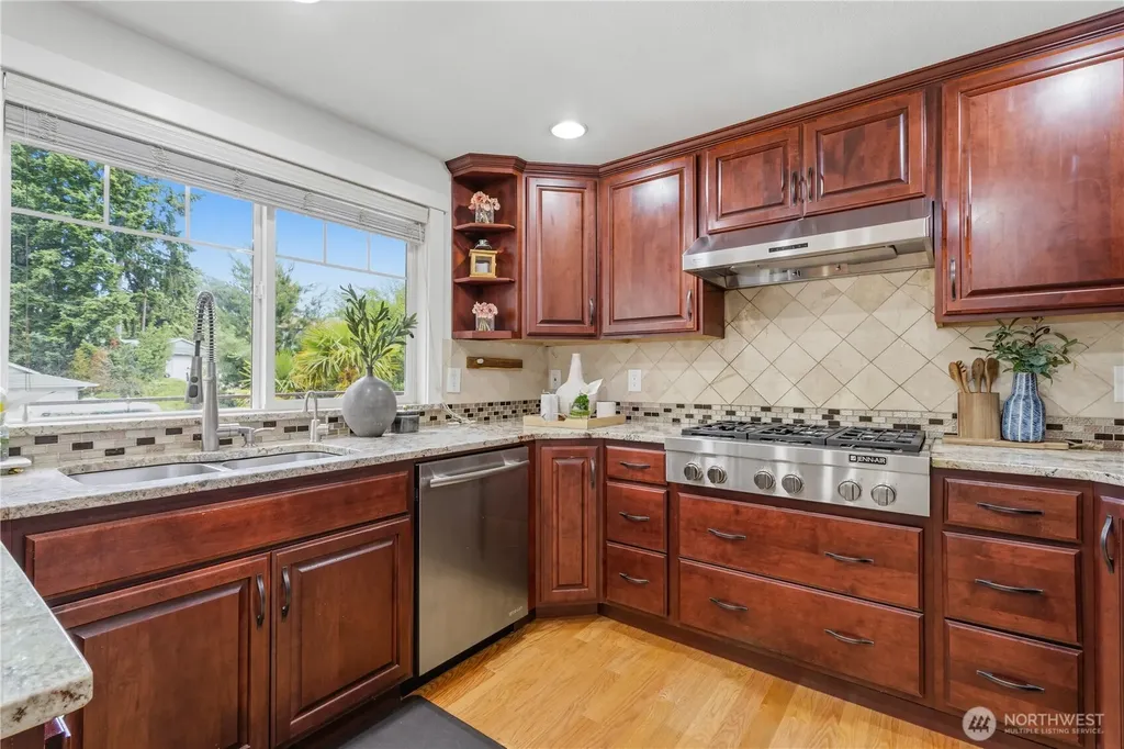 13103 SE 47th Street Bellevue WA 98006