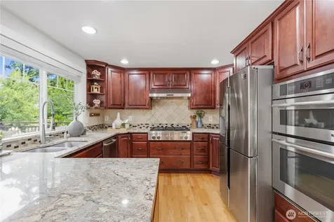 13103 SE 47th Street Bellevue WA 98006