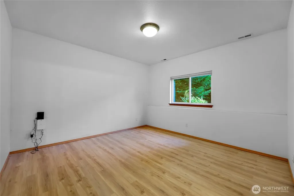 176 Dallas Street Mount Vernon WA 98274