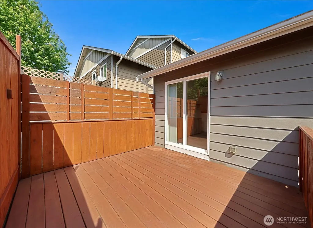 176 Dallas Street Mount Vernon WA 98274