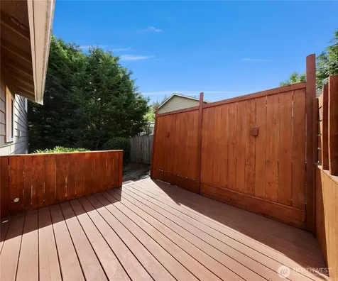 176 Dallas Street Mount Vernon WA 98274