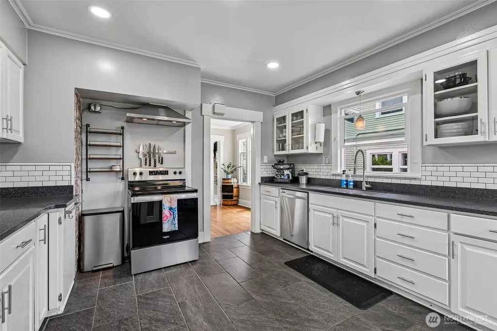 721 Laurel Drive Everett WA 98201