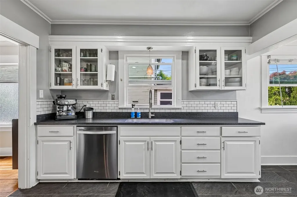 721 Laurel Drive Everett WA 98201