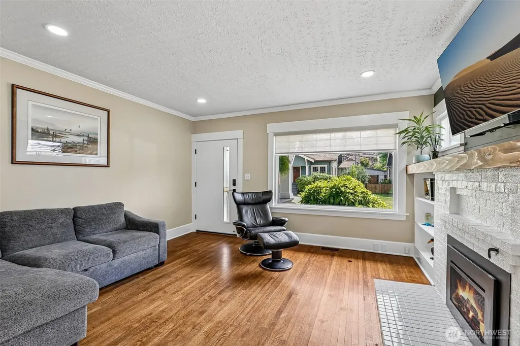 721 Laurel Drive Everett WA 98201