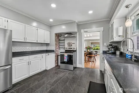 721 Laurel Drive Everett WA 98201