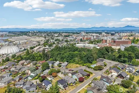 721 Laurel Drive Everett WA 98201