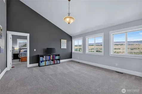 2610 Tuscany Lane Malaga WA 98828