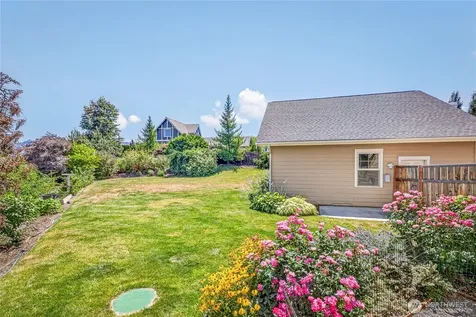 2610 Tuscany Lane Malaga WA 98828