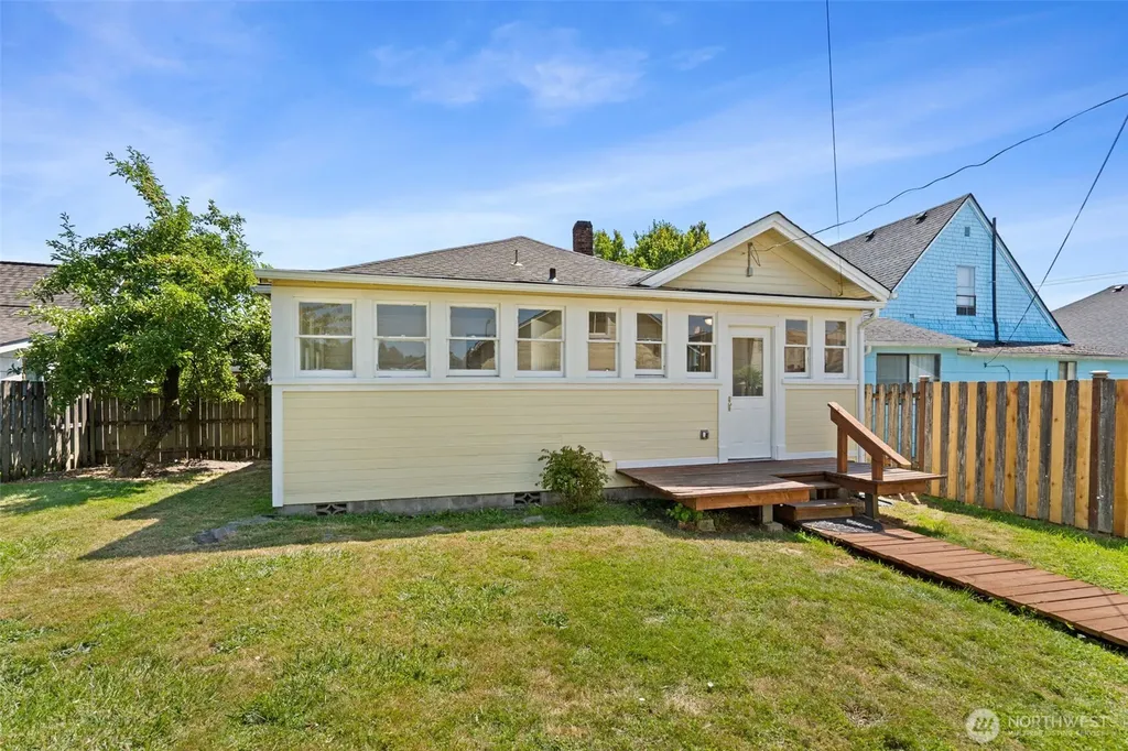 259 SW Lewis Street Chehalis WA 98532