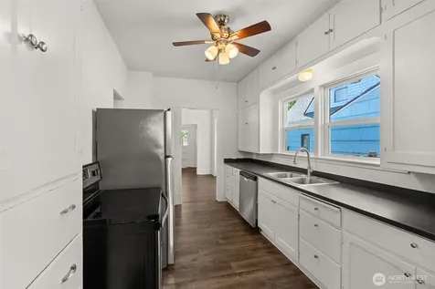 259 SW Lewis Street Chehalis WA 98532