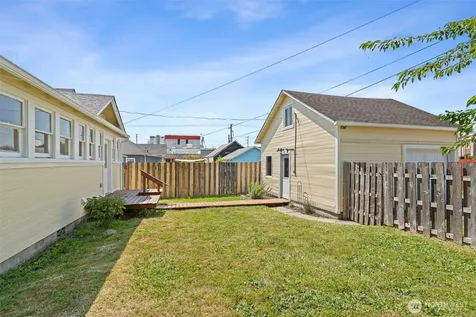 259 SW Lewis Street Chehalis WA 98532
