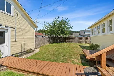259 SW Lewis Street Chehalis WA 98532