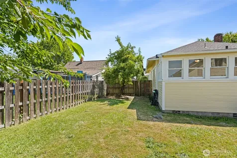 259 SW Lewis Street Chehalis WA 98532