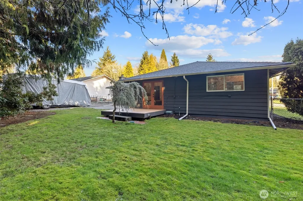 10009 161st Avenue NE Redmond WA 98052