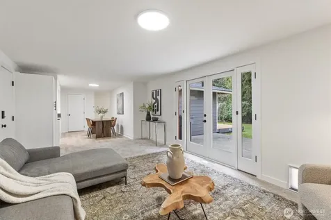 10009 161st Avenue NE Redmond WA 98052