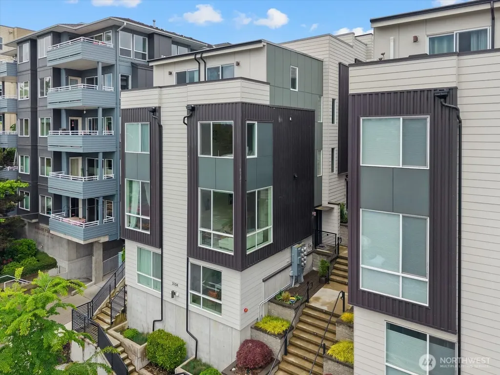 3104 SW Avalon Way Seattle WA 98126