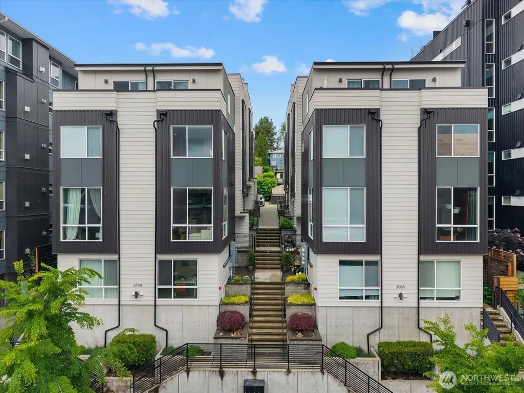 3104 SW Avalon Way Seattle WA 98126