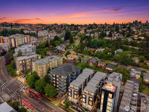 3104 SW Avalon Way Seattle WA 98126