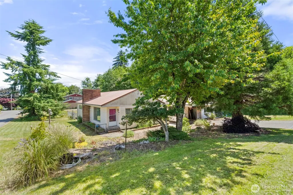 905 Peters Street Raymond WA 98577
