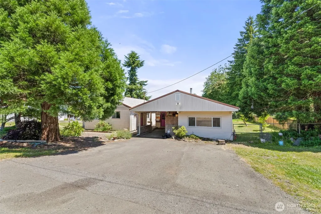 905 Peters Street Raymond WA 98577