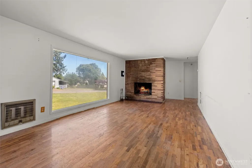 905 Peters Street Raymond WA 98577