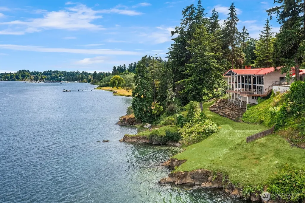 3140 E Rocky Drive NW Bremerton WA 98312
