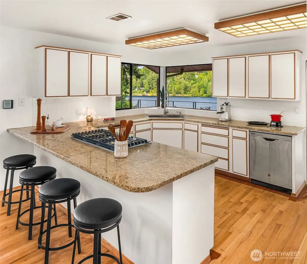 3140 E Rocky Drive NW Bremerton WA 98312