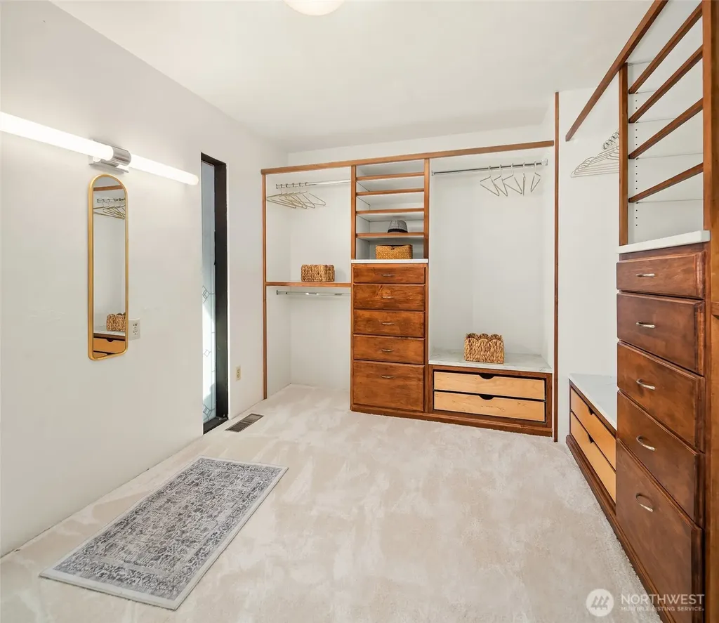 3140 E Rocky Drive NW Bremerton WA 98312