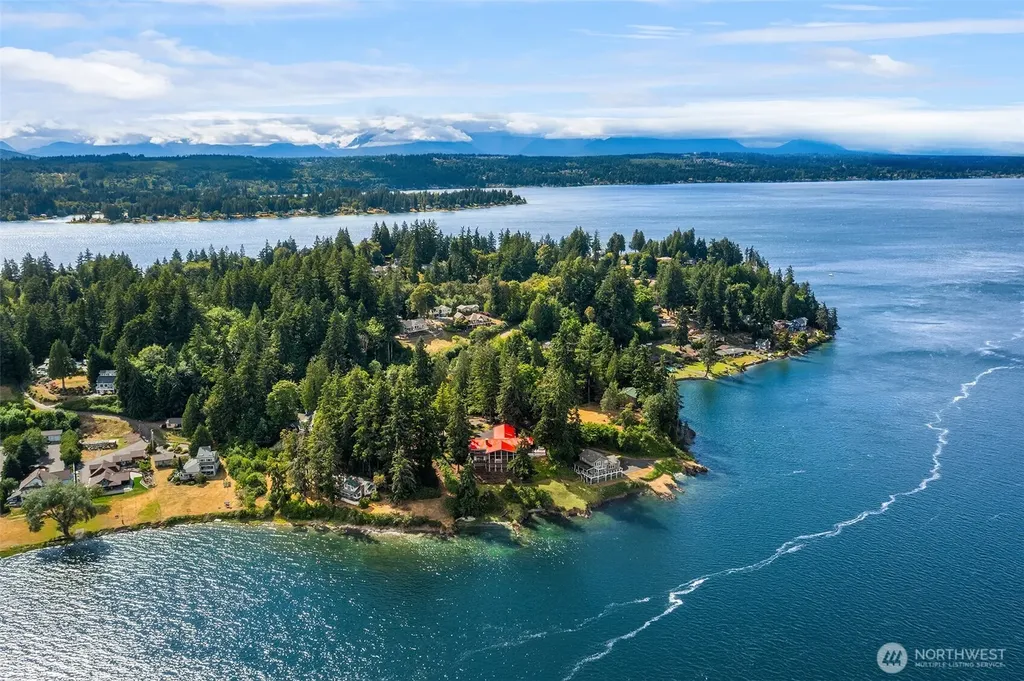 3140 E Rocky Drive NW Bremerton WA 98312