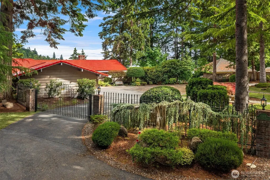 3140 E Rocky Drive NW Bremerton WA 98312
