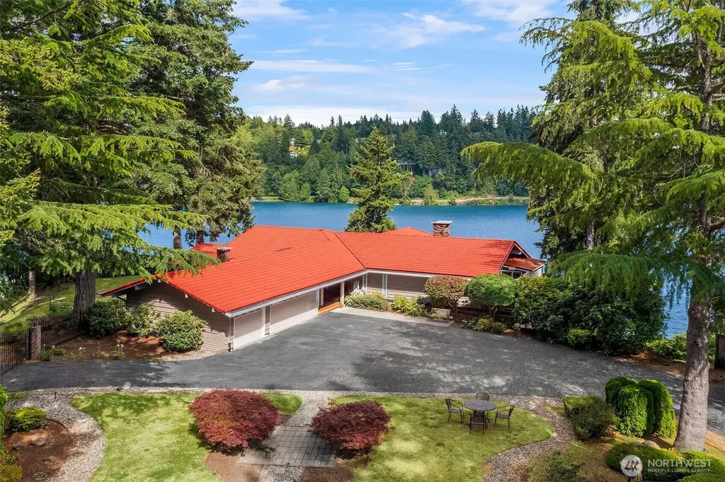 3140 E Rocky Drive NW Bremerton WA 98312
