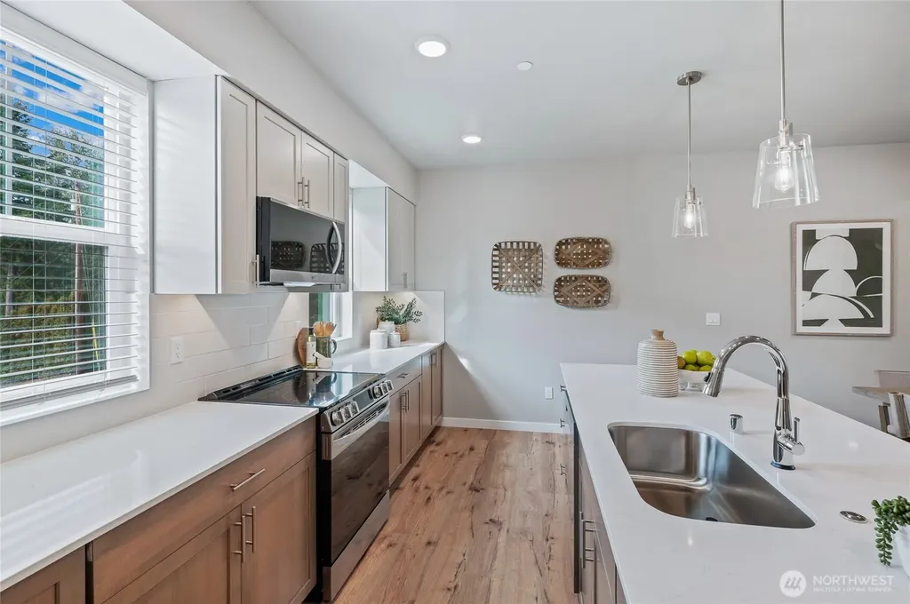 14424 Madison Way Lynnwood WA 98087