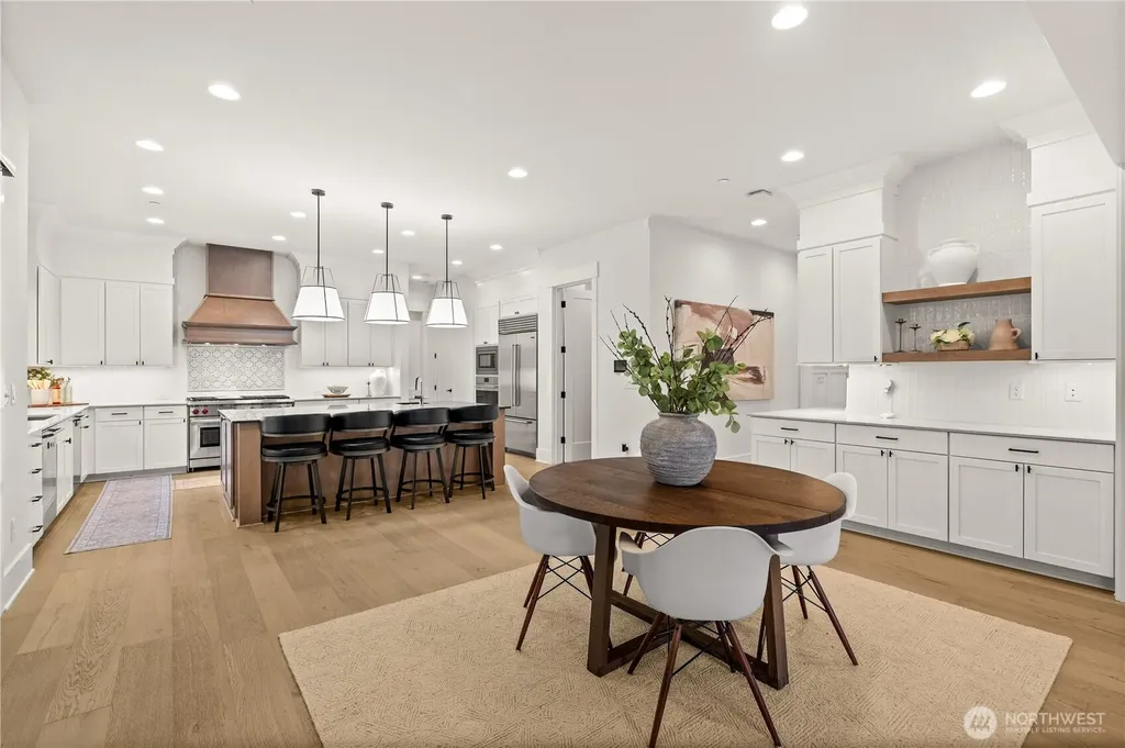 10668 SE 32nd Street Bellevue WA 98004
