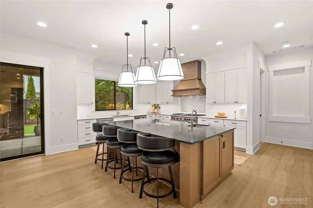 10668 SE 32nd Street Bellevue WA 98004