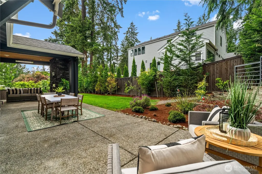 10668 SE 32nd Street Bellevue WA 98004