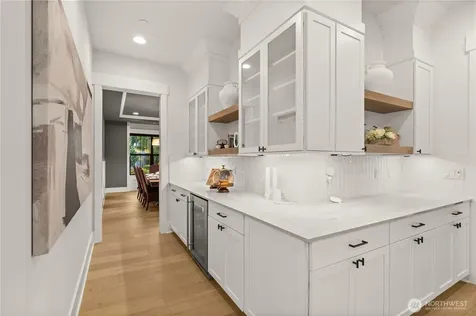 10668 SE 32nd Street Bellevue WA 98004